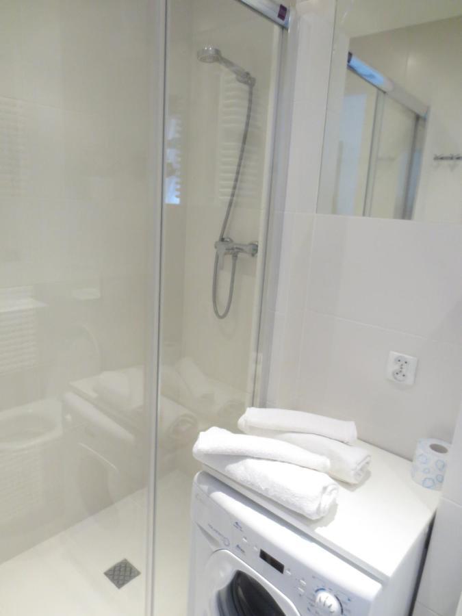 Lovely Apartment In The Heart Of The Old Town Danzica Esterno foto